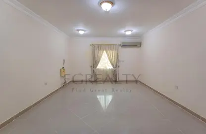 Apartment - 2 Bedrooms - 2 Bathrooms for rent in Al Emadi C18 - Old Airport Road - Doha