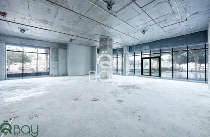 Shop - Studio - 2 Bathrooms for rent in Burj Al Marina - Marina District - Lusail