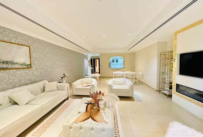 966121 - Property Image 3