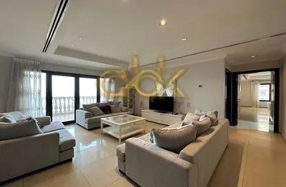 Apartment - 2 Bedrooms - 3 Bathrooms for sale in East Porto Drive - Porto Arabia - The Pearl Island - Doha