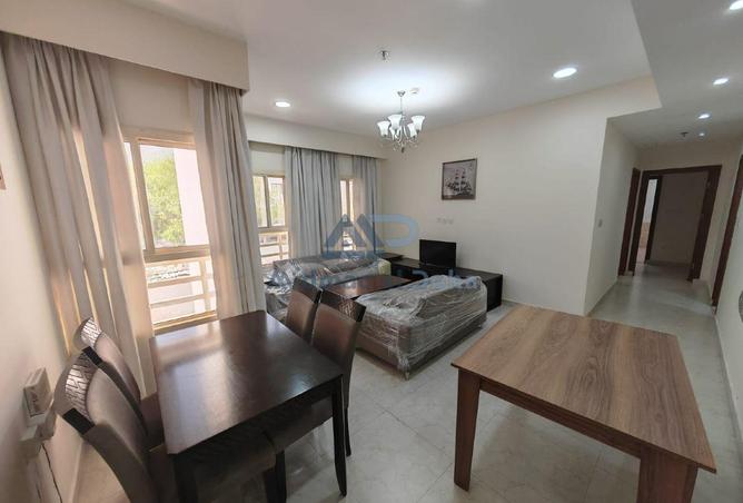 941307 - Property Image 2