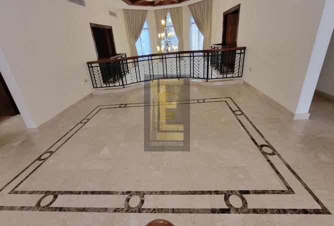 803722 - Property Image 3