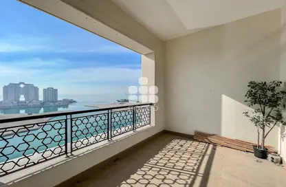 صورة لـ شرفة شقة - 2 غرف نوم - 3 حمامات للايجار في فيفا غرب - فيفا بحرية - جزيرة اللؤلؤة - الدوحة ، صورة رقم 1