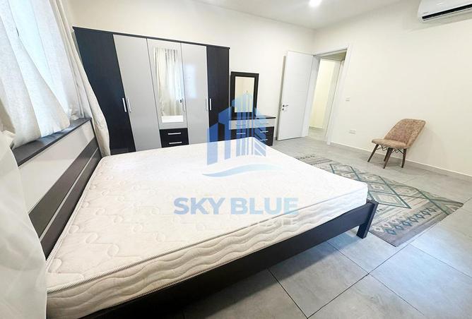 745301 - Property Image 3