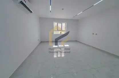 Apartment - 2 Bedrooms - 2 Bathrooms for rent in Madinat Khalifa Building 58 - Madinat Khalifa South - Madinat Khalifa - Doha