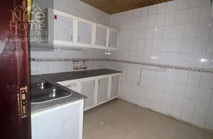 Apartment - 2 Bedrooms - 2 Bathrooms for rent in Madinat Khalifa - Doha