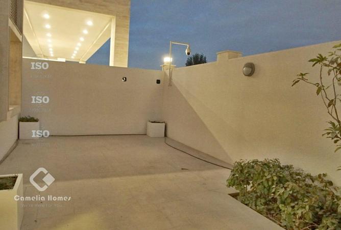 963260 - Property Image 2