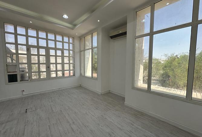 952199 - Property Image 2