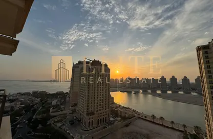 Apartment - 2 Bedrooms - 3 Bathrooms for rent in Floresta Gardens - Floresta Gardens - The Pearl Island - Doha