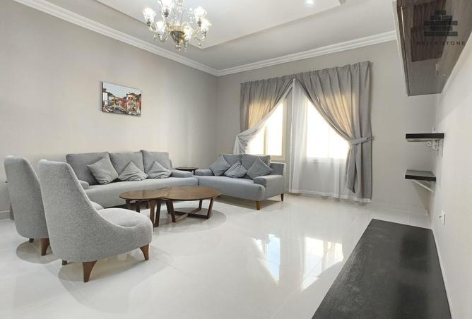 957651 - Property Image 3