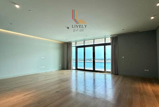 970695 - Property Image 2