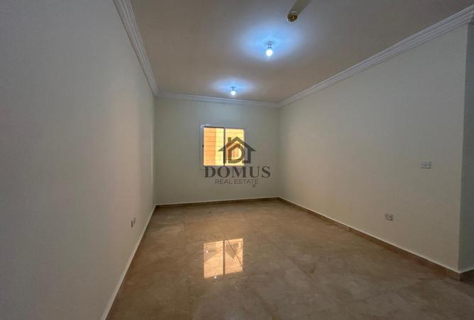 937888 - Property Image 2