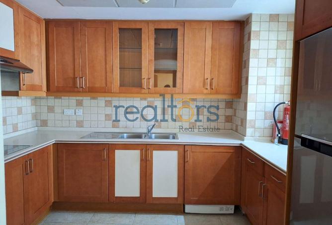 989674 - Property Image 2