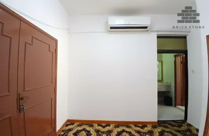 Apartment - 1 Bedroom - 1 Bathroom for rent in Al Mansoura - Al Mansoura - Doha