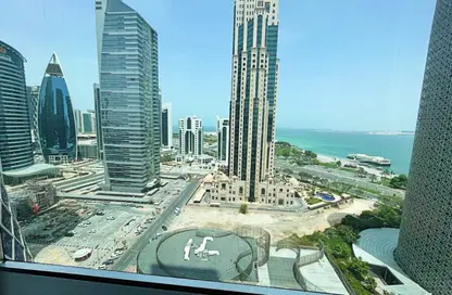 مساحات مكتبية - استوديو - 2 حمامات للايجار في برج وست باي - الخليج الجنوبي - الخليج الغربي - الدوحة