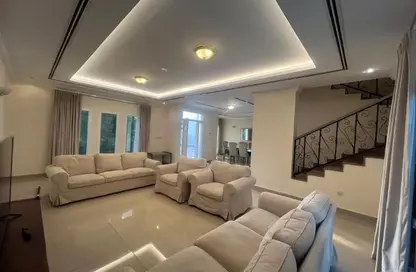 مجمع سكني - 3 غرف نوم - 4 حمامات للايجار في وادي المرخ - مريخ - المريخ - الدوحة