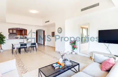 Apartment - 2 Bedrooms - 3 Bathrooms for rent in West Porto Drive - Porto Arabia - The Pearl Island - Doha