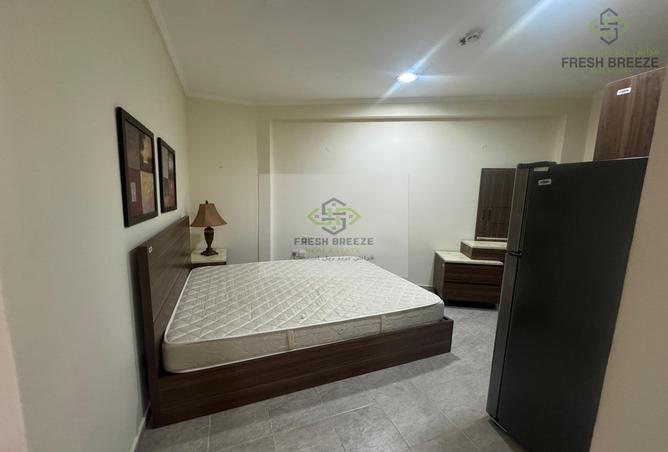 892536 - Property Image 2