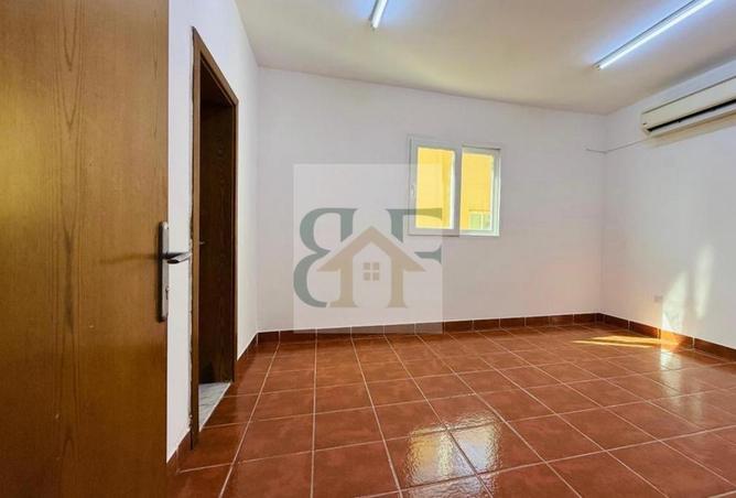 994269 - Property Image 3