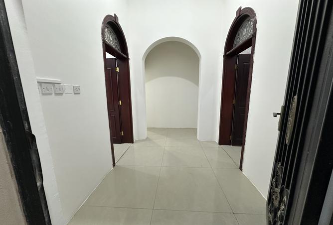 988093 - Property Image 3