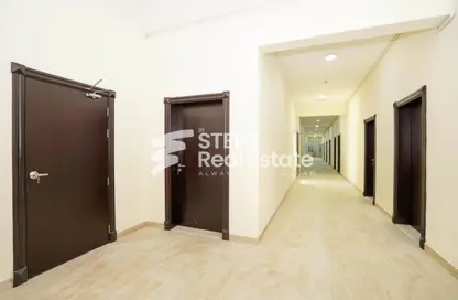 سكن عمال - استوديو - 8 حمامات للايجار في المنطقة الصناعية 4 - المنطقة الصناعية - المنطقة الصناعية - الدوحة