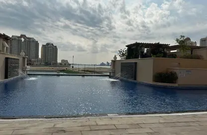 شقة - 3 غرف نوم - 4 حمامات للايجار في فيفا بحرية شرق - فيفا بحرية - جزيرة اللؤلؤة - الدوحة