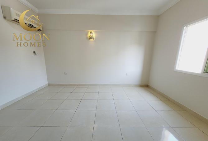 979396 - Property Image 3