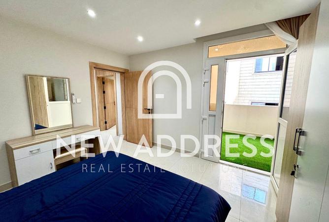 989860 - Property Main Image