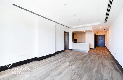 Apartment - 1 Bedroom - 2 Bathrooms for rent in Viva West - Viva Bahriyah - The Pearl Island - Doha