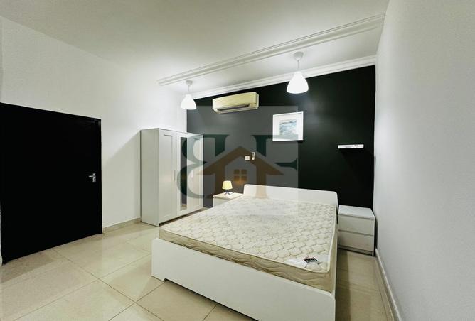 953465 - Property Image 2