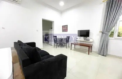 Apartment - Studio - 1 Bathroom for rent in Salwa Road - Al Aziziyah - Doha