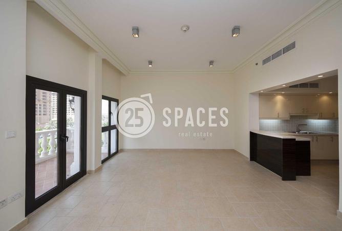 922293 - Property Image 2