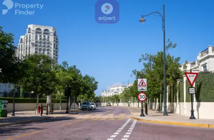Apartment - 1 Bedroom - 2 Bathrooms for rent in Viva West - Viva Bahriyah - The Pearl Island - Doha