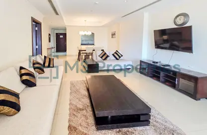 Apartment - 1 Bedroom - 2 Bathrooms for sale in West Porto Drive - Porto Arabia - The Pearl Island - Doha