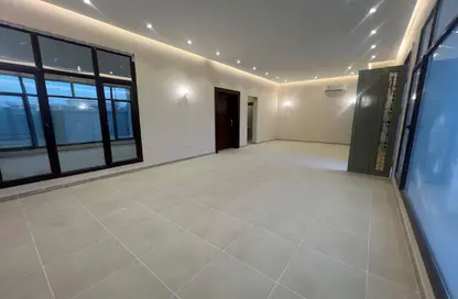 Villa - 7 Bedrooms - 7+ Bathrooms for rent in Al Maamoura - Al Maamoura - Doha