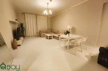 شقة - غرفة نوم - 2 حمامات للبيع في جنوب فوكس هيلس - فوكس هيلز - الوسيل