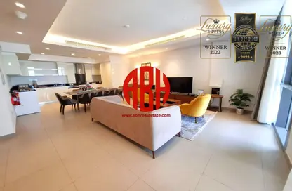 Apartment - 2 Bedrooms - 3 Bathrooms for rent in Burj Al Marina - Marina District - Lusail