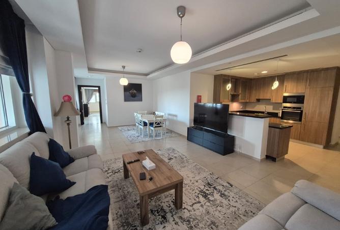 984297 - Property Image 2