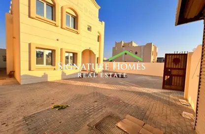 Villa - 7+ Bedrooms - 6 Bathrooms for rent in Umm Al Amad - Umm Al Amad - Al Shamal