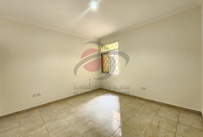 989017 - Property Image 3