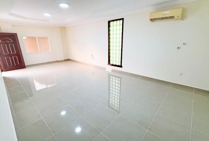 947546 - Property Image 2