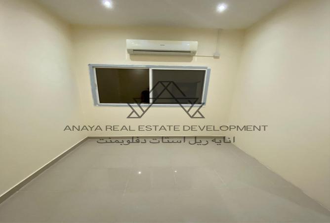 933741 - Property Image 2