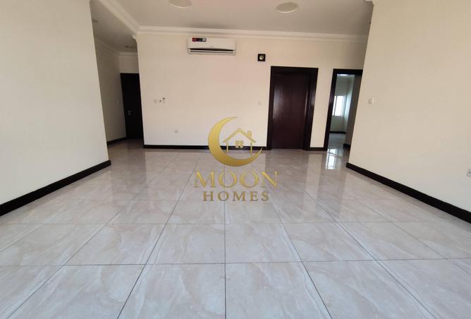 964515 - Property Image 2