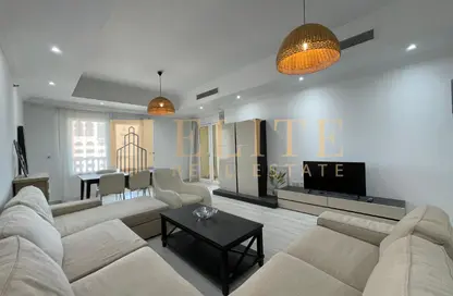 Apartment - 2 Bedrooms - 2 Bathrooms for rent in One Porto Arabia - Porto Arabia - The Pearl Island - Doha