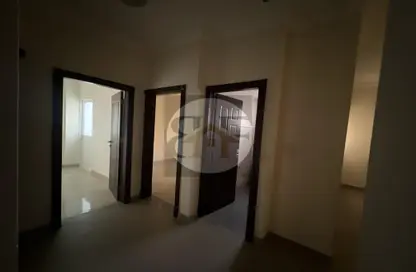 Apartment - 2 Bedrooms - 1 Bathroom for rent in Umm Ghwailina Comm - Umm Ghuwalina - Umm Ghuwailina - Doha
