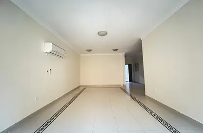 Apartment - 3 Bedrooms - 3 Bathrooms for rent in Al Jazeera Street - Fereej Bin Mahmoud North - Fereej Bin Mahmoud - Doha