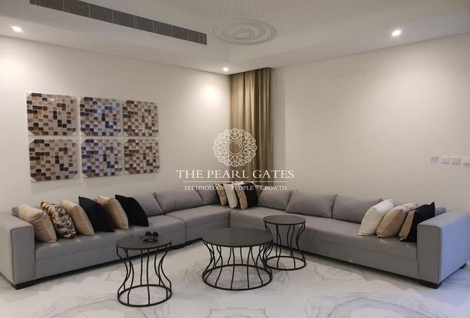 976772 - Property Image 2