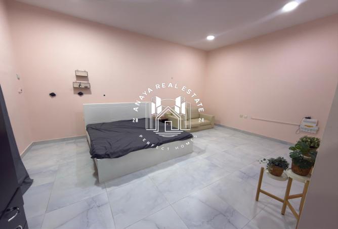 1002674 - Property Image 2