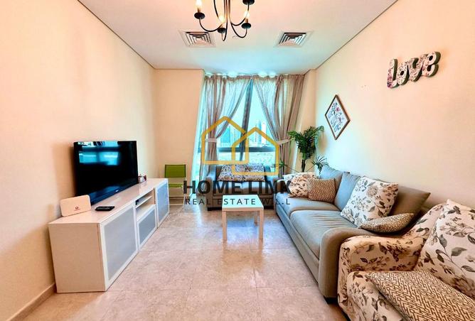 953083 - Property Image 2