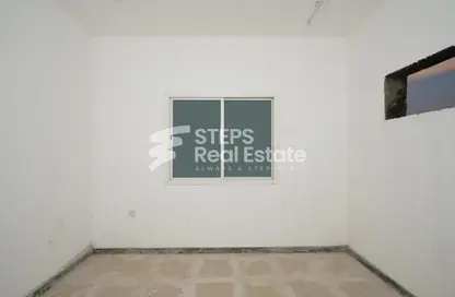 سكن عمال - استوديو - 8 حمامات للايجار في أبو نخله - الدوحة